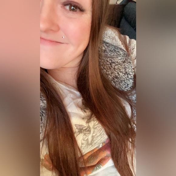 Meet your Posher, Brittany - Picture 3 of 7